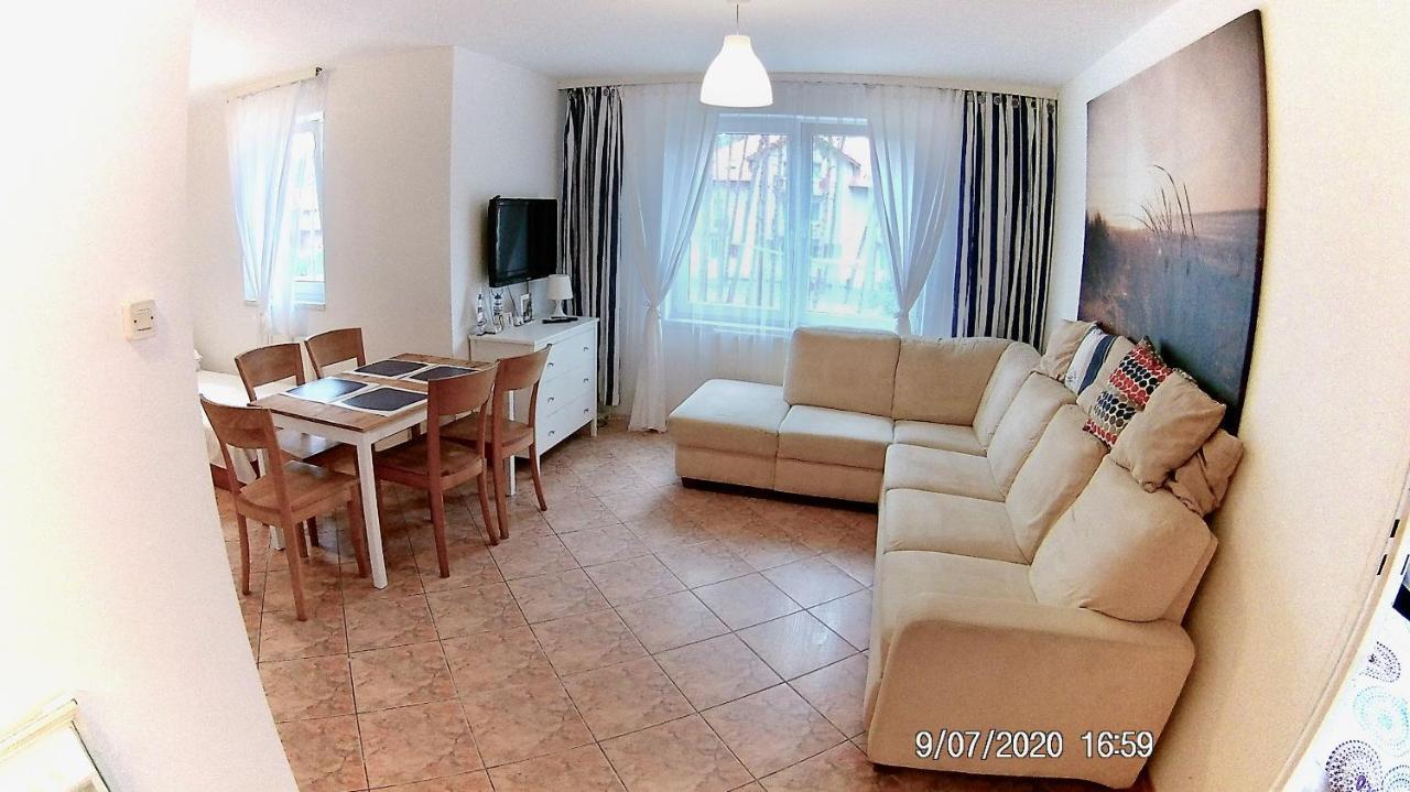 Czarny Bursztyn Apartamento Dziwnówek Exterior foto