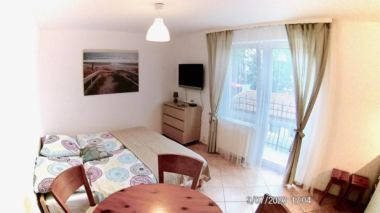 Czarny Bursztyn Apartamento Dziwnówek Exterior foto