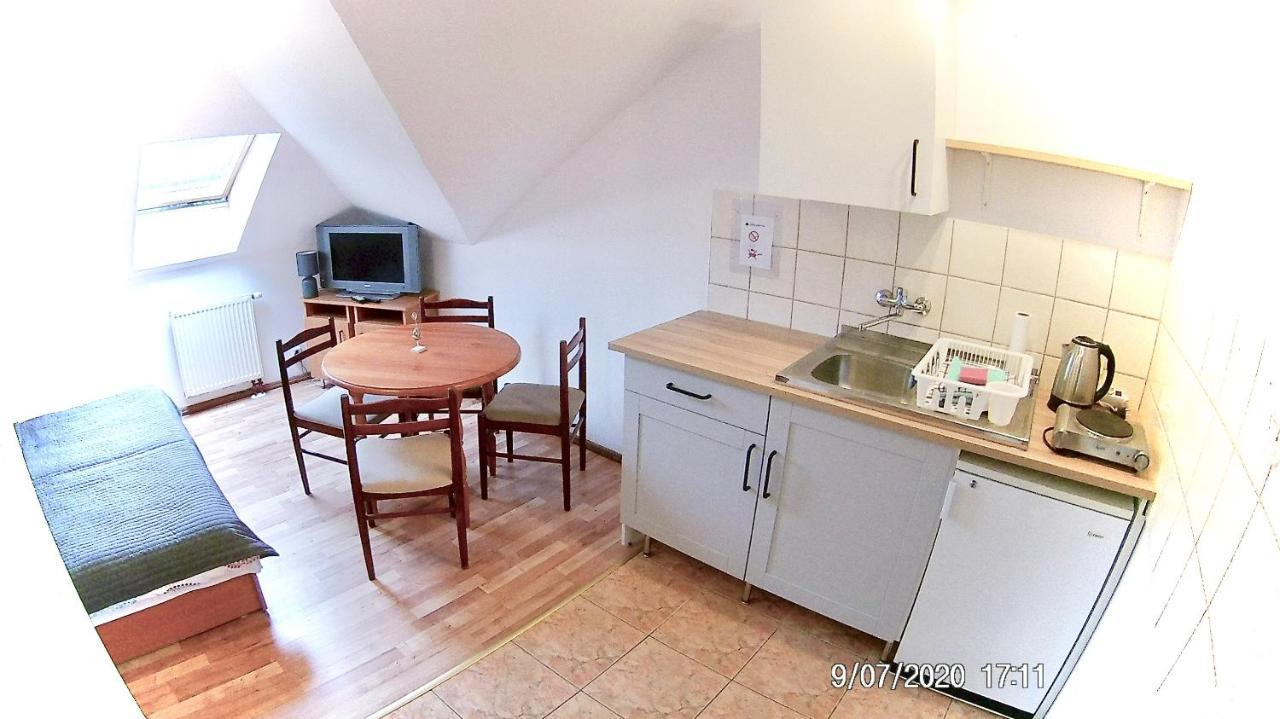 Czarny Bursztyn Apartamento Dziwnówek Exterior foto
