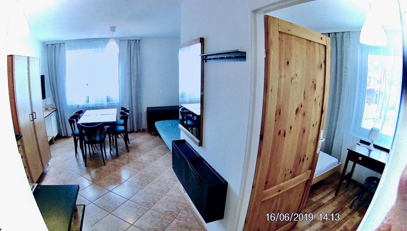 Czarny Bursztyn Apartamento Dziwnówek Exterior foto