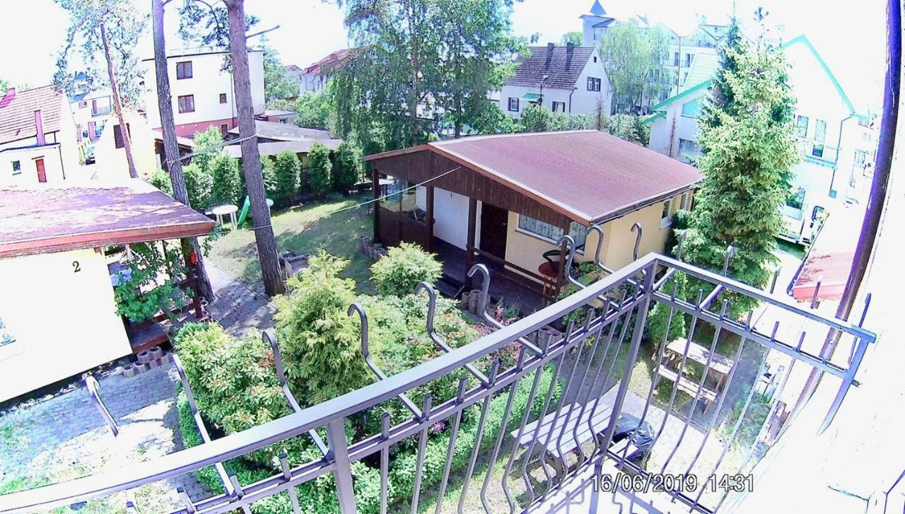 Czarny Bursztyn Apartamento Dziwnówek Exterior foto