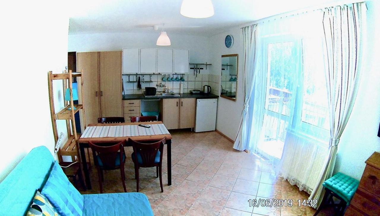 Czarny Bursztyn Apartamento Dziwnówek Exterior foto