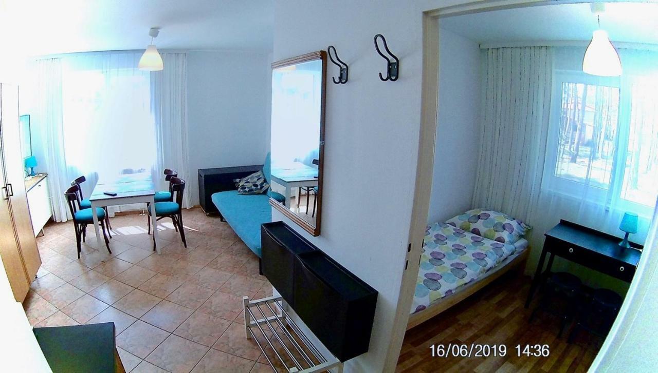 Czarny Bursztyn Apartamento Dziwnówek Exterior foto