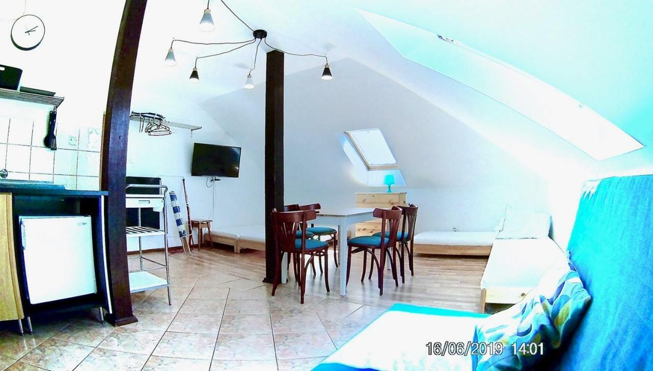 Czarny Bursztyn Apartamento Dziwnówek Exterior foto
