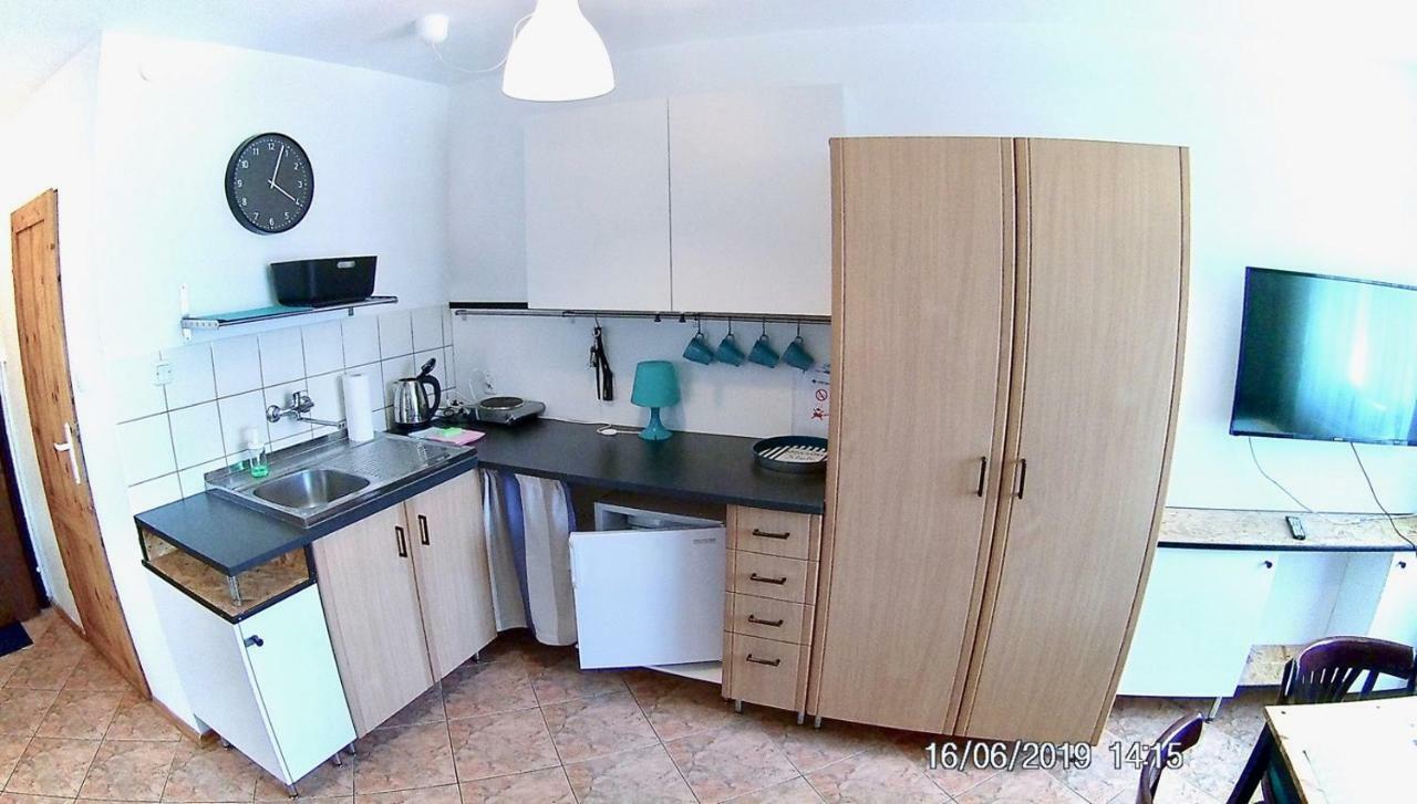Czarny Bursztyn Apartamento Dziwnówek Exterior foto
